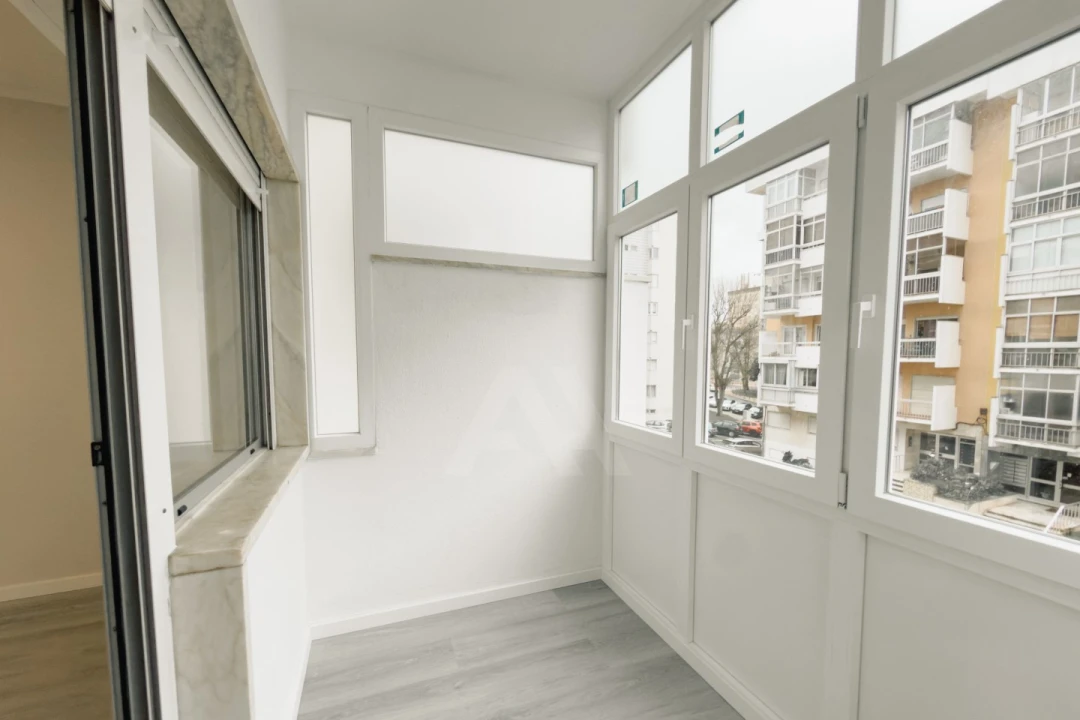Apartamento T2 para Venda em Oeiras e São Julião da Barra, Paço de Arcos e Caxias Foto 16