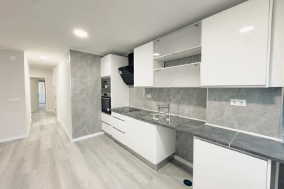 Apartamento T2 para Venda em Oeiras e São Julião da Barra, Paço de Arcos e Caxias