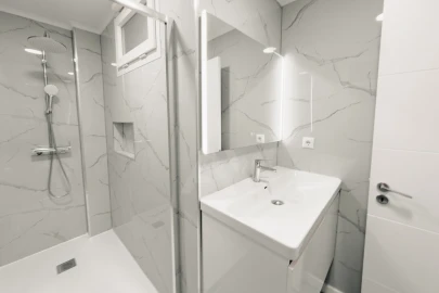 Apartamento T2 para Venda em Oeiras e São Julião da Barra, Paço de Arcos e Caxias