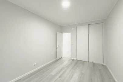 Apartamento T2 para Venda em Oeiras e São Julião da Barra, Paço de Arcos e Caxias