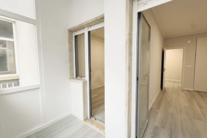 Apartamento T2 para Venda em Oeiras e São Julião da Barra, Paço de Arcos e Caxias