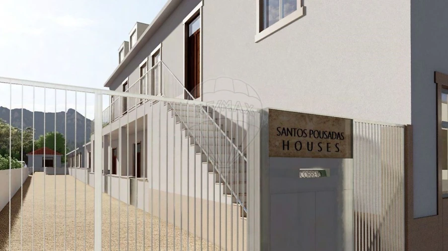 Moradia T1 para Venda em Oliveira do Douro Foto 3