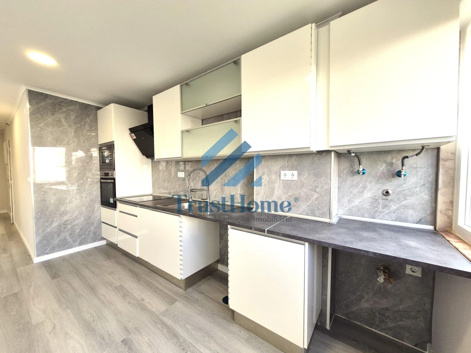 Apartamento T2 para Venda em Oeiras e São Julião da Barra, Paço de Arcos e Caxias Foto 6