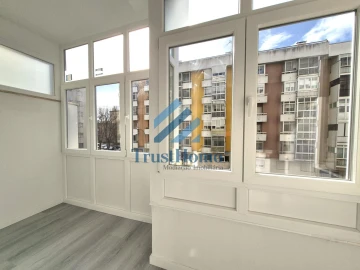 Apartamento T2 para Venda em Oeiras e São Julião da Barra, Paço de Arcos e Caxias