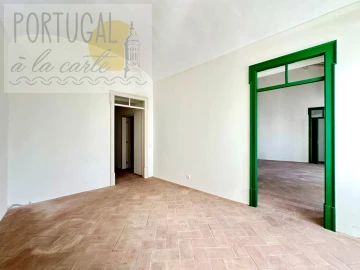 Moradia T4 para Venda em Conceição e Estoi