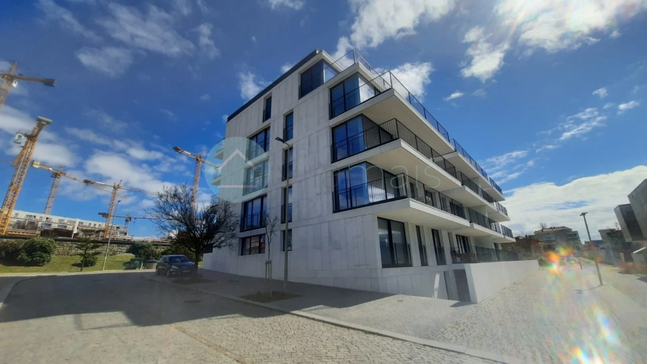 Apartamento T1 para Venda em Canidelo Foto 16