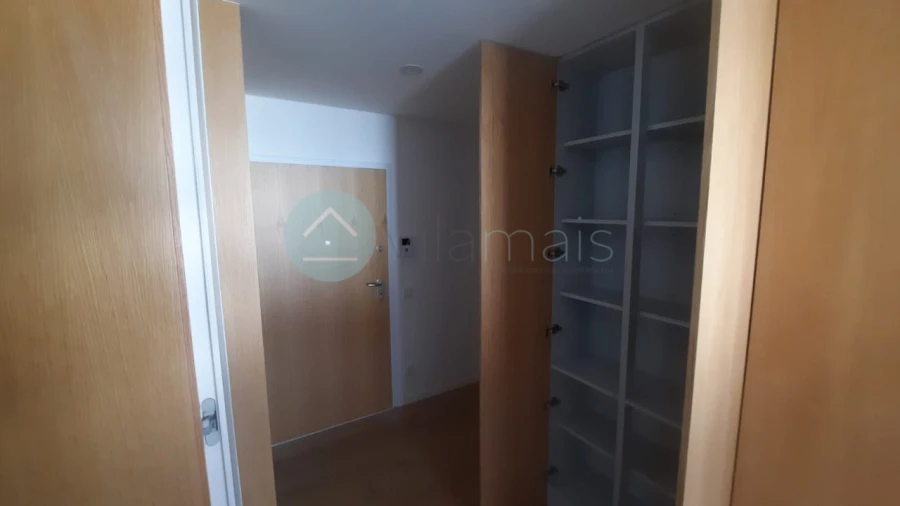 Apartamento T1 para Venda em Canidelo Foto 9