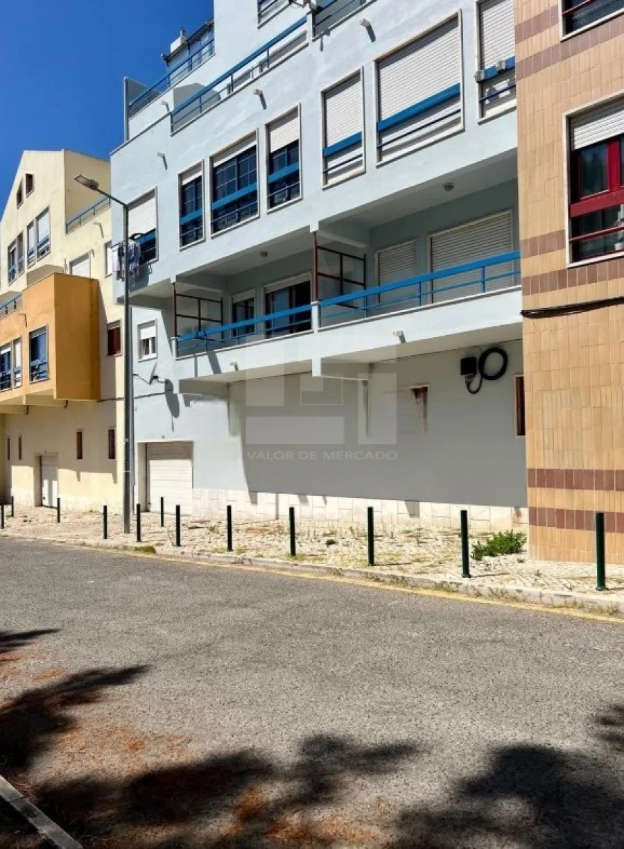 Apartamento T1 para Venda em São João das Lampas e Terrugem Foto 10