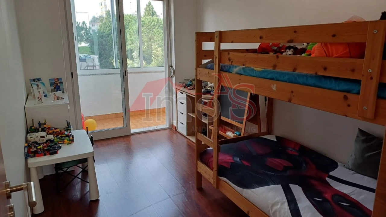 Apartamento T3 para Venda em Laranjeiro e Feijó Foto 5