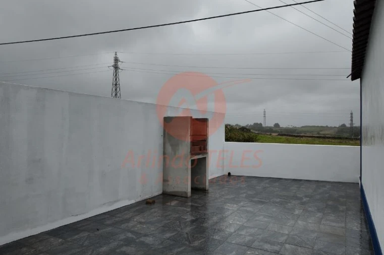 Moradia T3 para Venda em Praia da Vitoria (Santa Cruz) Foto 31