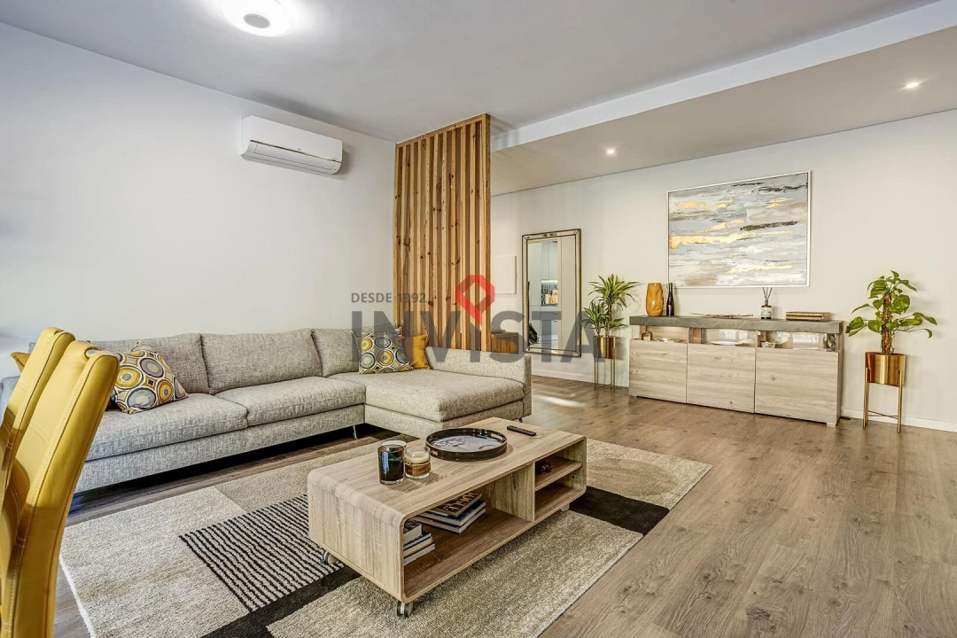 Apartamento T3 para Venda em Vila Franca de Xira Foto 9