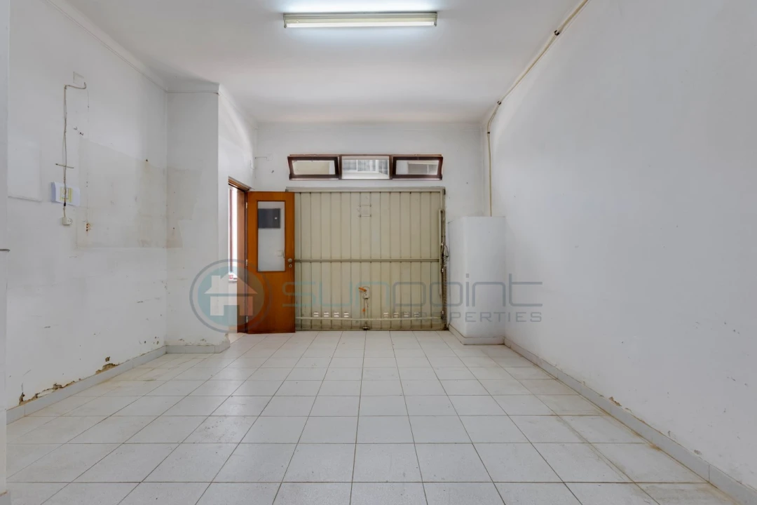 Moradia T3 para Venda em Lagos (São Sebastião e Santa Maria) Foto 3