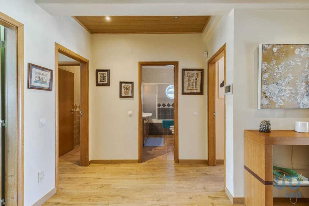 Moradia T4 para Venda em Quinta do Anjo Foto 11