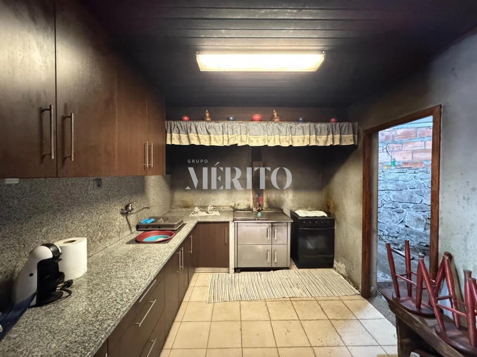 Moradia T2 para Venda em Cossourado Foto 11