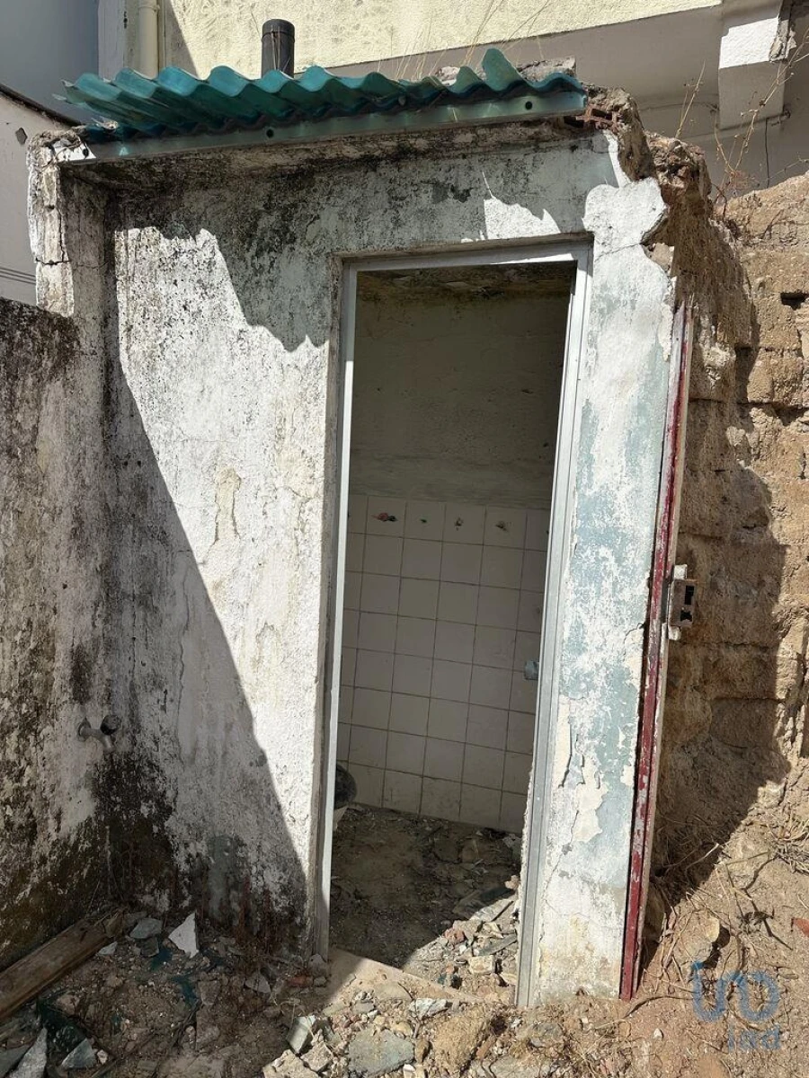 Moradia T2 para Venda em Abrigada e Cabanas de Torres Foto 5