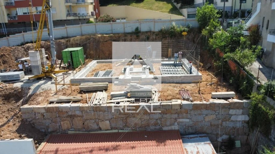 Moradia T4 para Venda em Alfena Foto 12