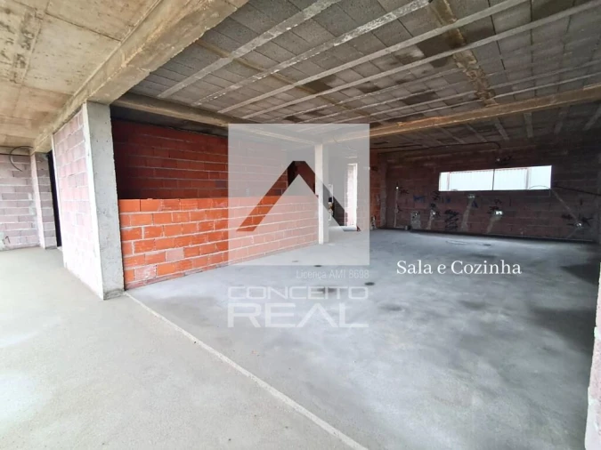 Moradia T3 para Venda em Alfena Foto 5