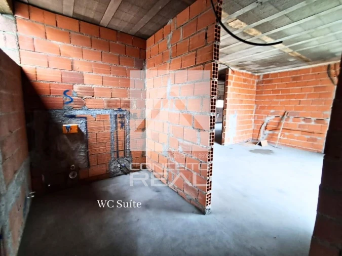 Moradia T3 para Venda em Alfena Foto 11