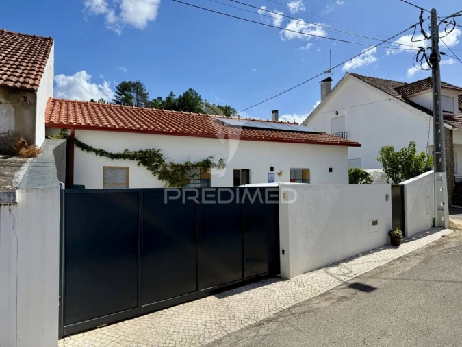 Moradia T3 para Venda em Seiça Foto 2