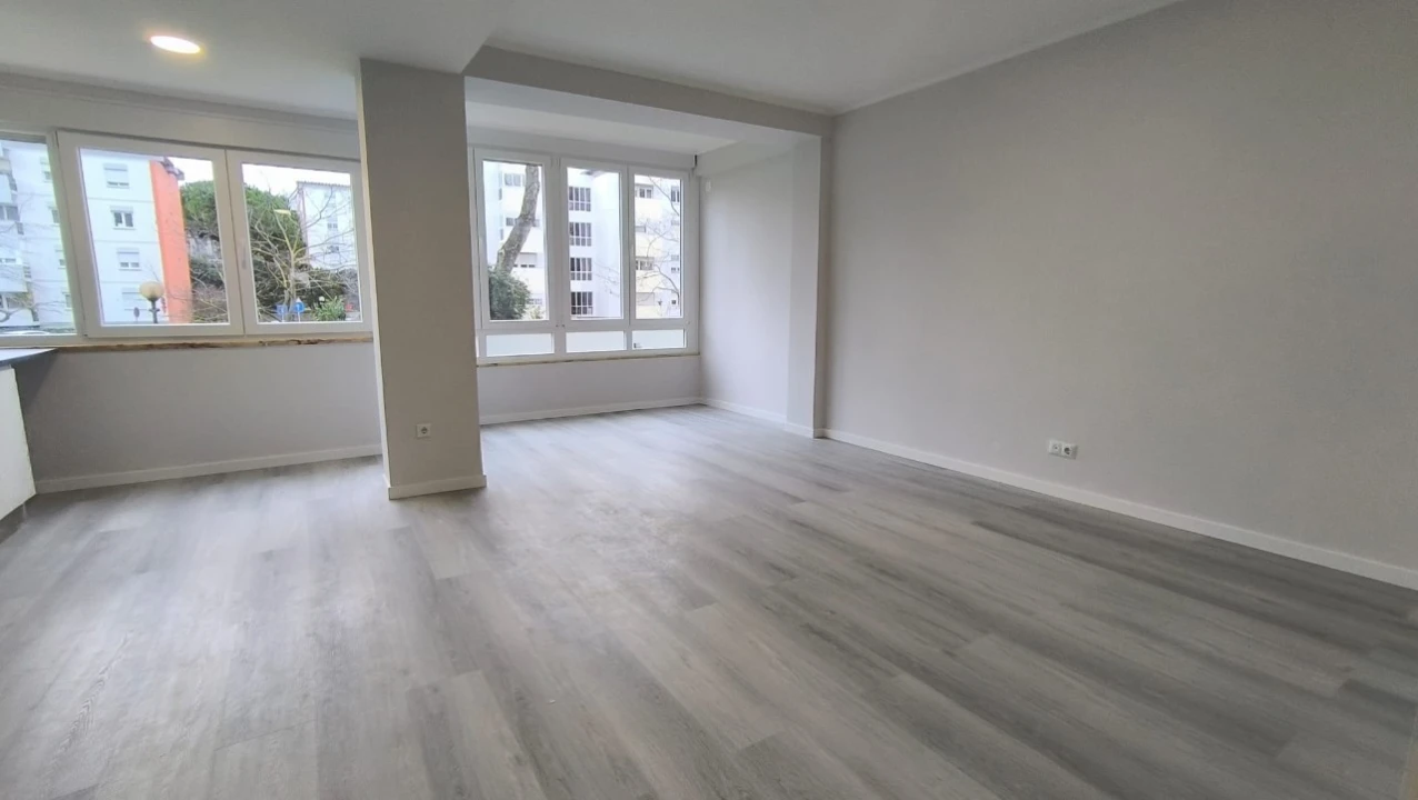 Apartamento T2 para Venda em Oeiras e São Julião da Barra, Paço de Arcos e Caxias Foto 12