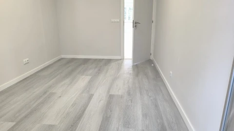 Apartamento T2 para Venda em Oeiras e São Julião da Barra, Paço de Arcos e Caxias