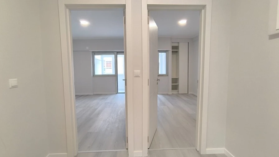 Apartamento T2 para Venda em Oeiras e São Julião da Barra, Paço de Arcos e Caxias Foto 14