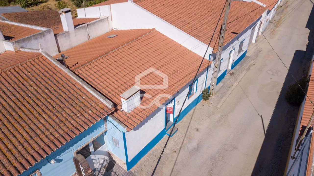 Moradia T2 para Venda em Corval Foto 22