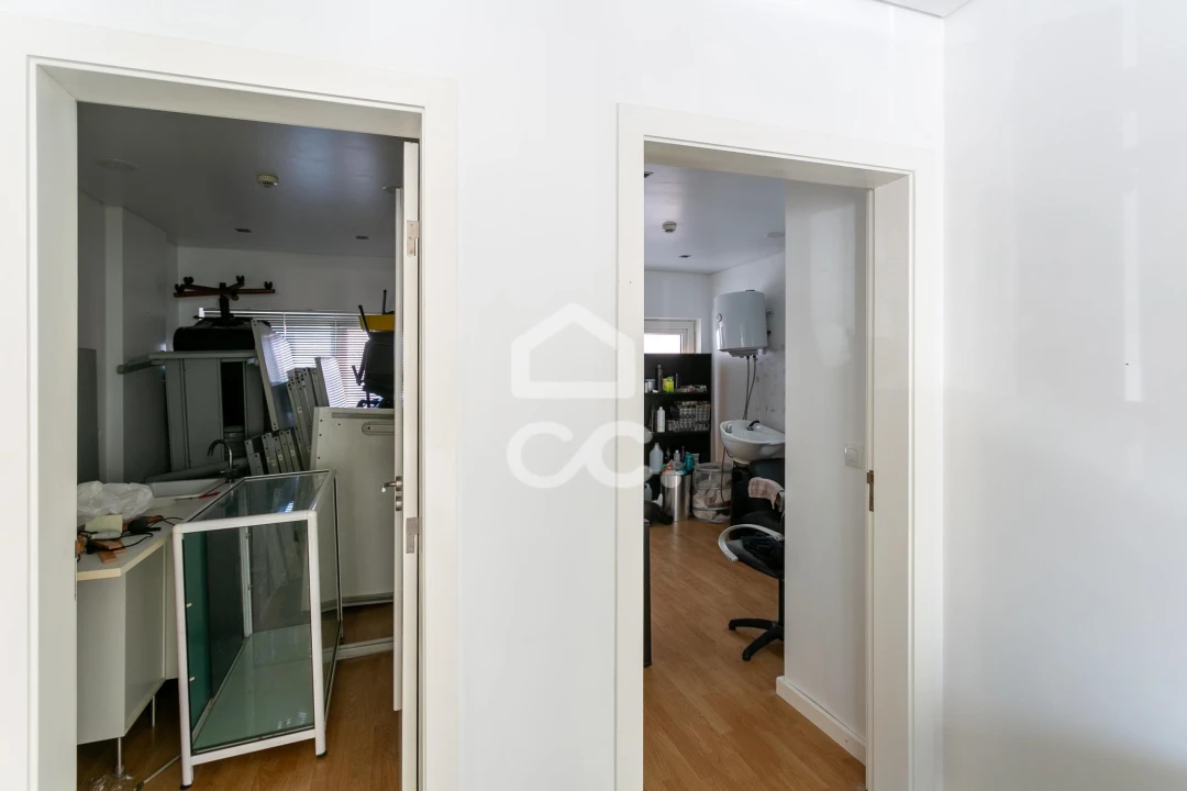 Negócio para Venda em Rio de Mouro Foto 4