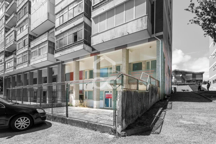 Negócio para Venda em Rio de Mouro Foto 17