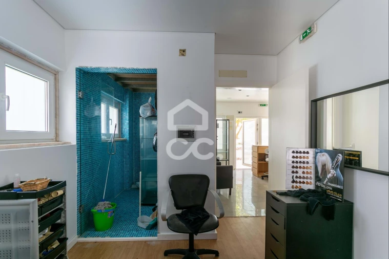 Negócio para Venda em Rio de Mouro Foto 5