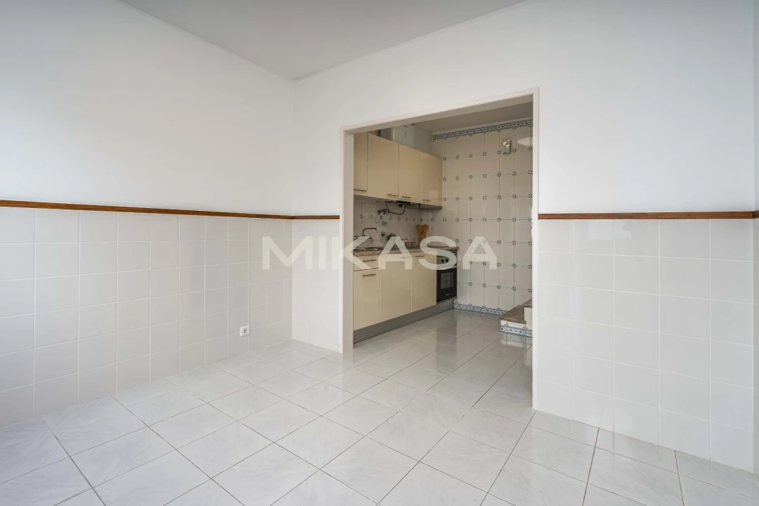 Moradia T1 para Arrendamento em Lagos (São Sebastião e Santa Maria) Foto 2