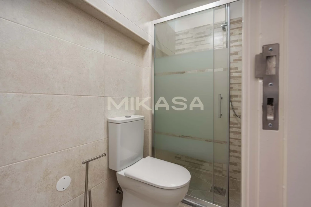 Moradia T1 para Arrendamento em Lagos (São Sebastião e Santa Maria) Foto 6