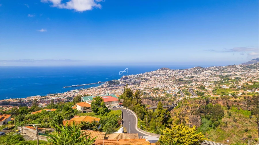 Terreno para Venda em Funchal (Santa Maria Maior) Foto 18