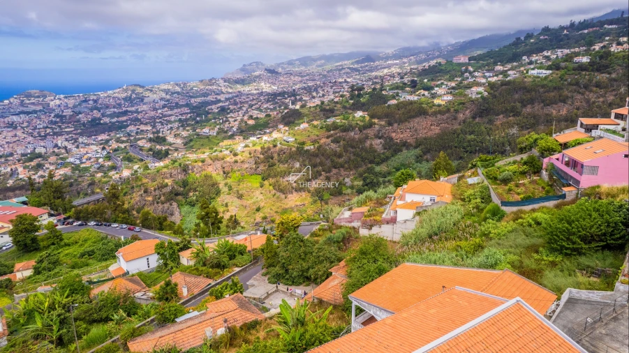 Terreno para Venda em Funchal (Santa Maria Maior) Foto 9