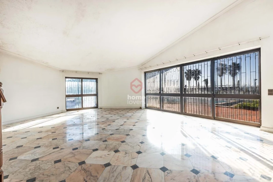 Moradia T6 para Venda em Carcavelos e Parede Foto 7