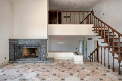 Moradia T6 para Venda em Carcavelos e Parede