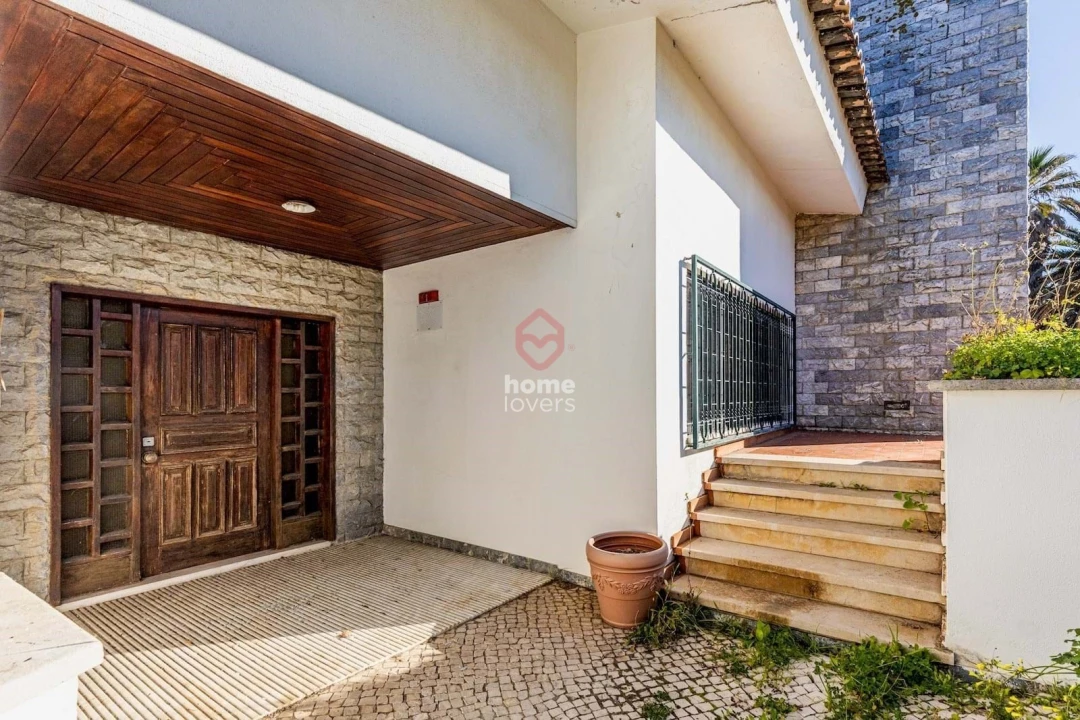 Moradia T6 para Venda em Carcavelos e Parede Foto 37