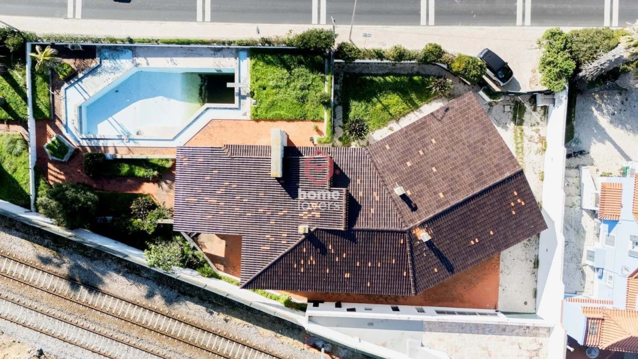 Moradia T6 para Venda em Carcavelos e Parede Foto 2