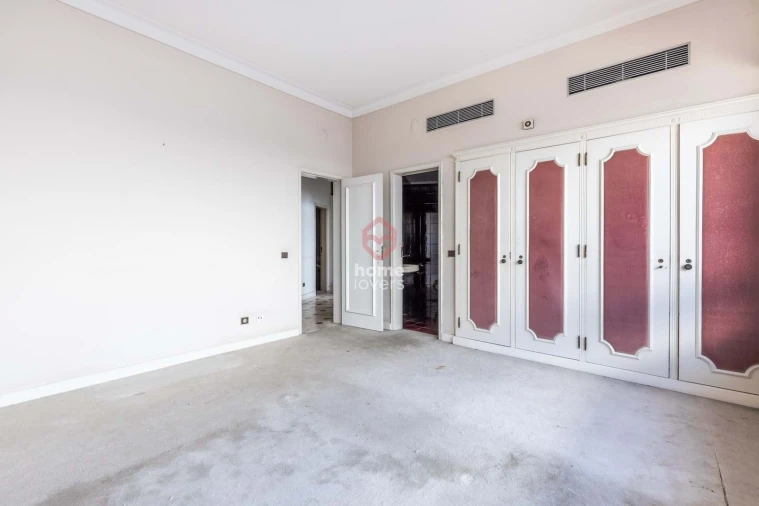 Moradia T6 para Venda em Carcavelos e Parede Foto 16