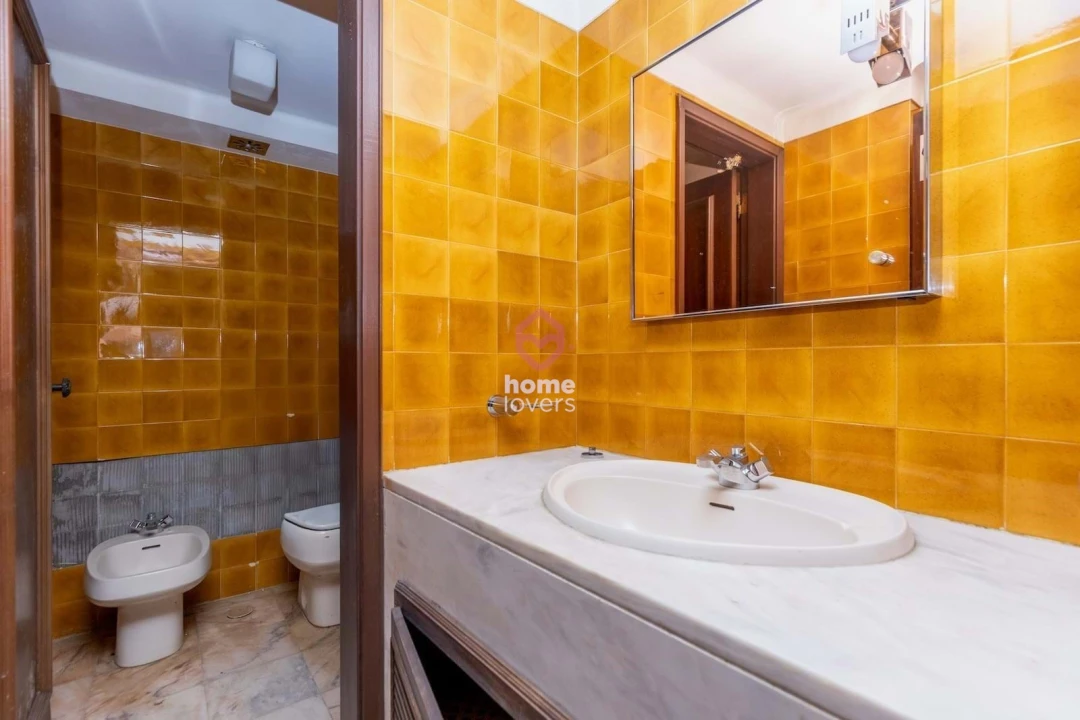 Moradia T6 para Venda em Carcavelos e Parede Foto 35