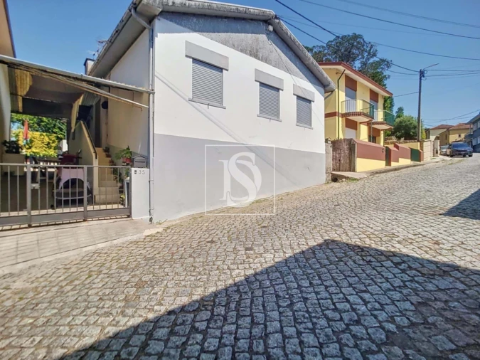 Apartamento T4 para Venda em São Pedro Fins Foto 1