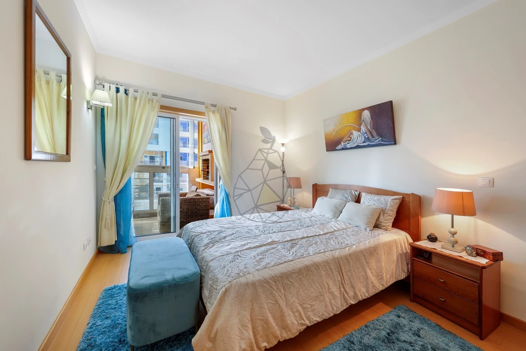 Apartamento T2 para Venda em Portimão Foto 18