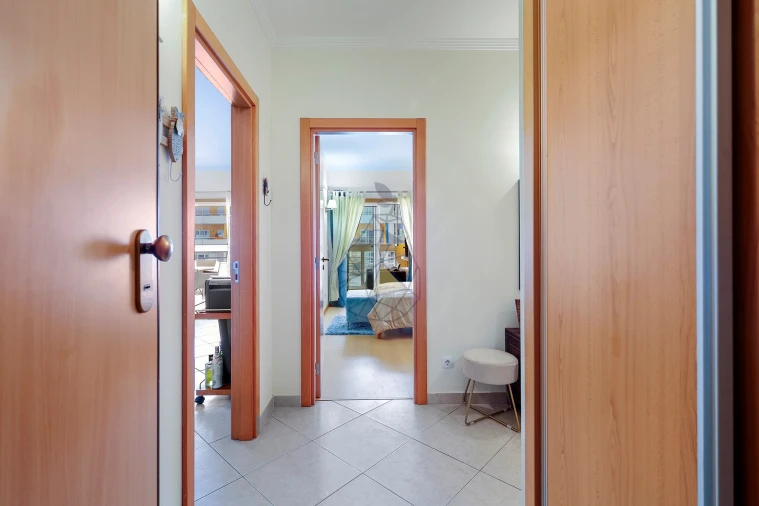 Apartamento T2 para Venda em Portimão Foto 4