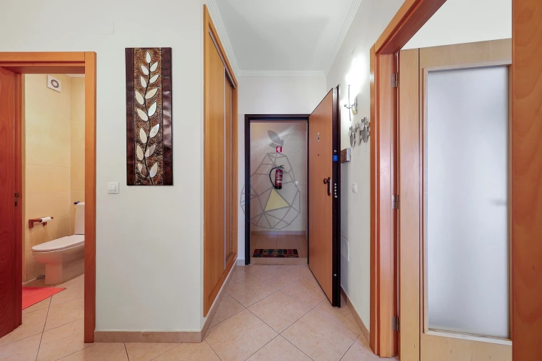 Apartamento T2 para Venda em Portimão Foto 34