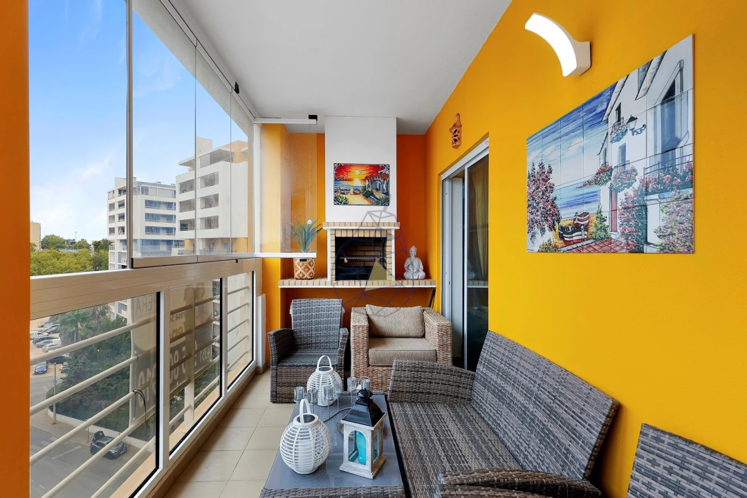 Apartamento T2 para Venda em Portimão Foto 3