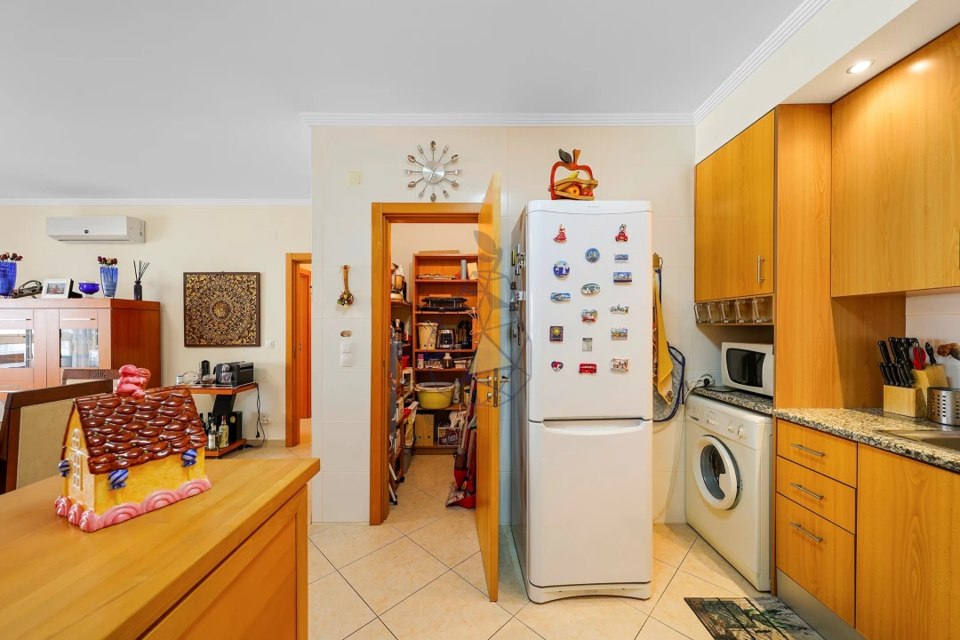 Apartamento T2 para Venda em Portimão Foto 10