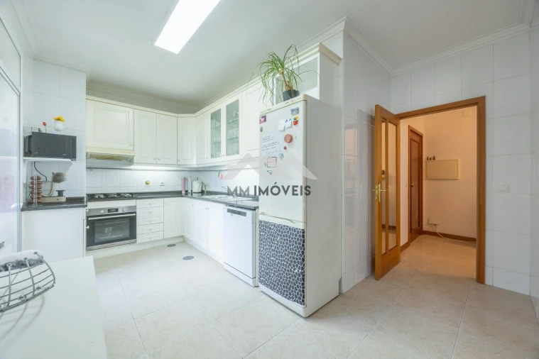 Apartamento T3 para Venda em Santa Marinha Foto 2