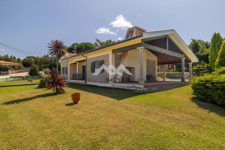 Moradia T3 para Venda em Reboreda e Nogueira Foto 3