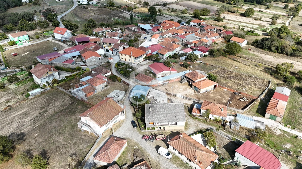 Moradia T3 para Venda em Nogueira da Montanha Foto 39