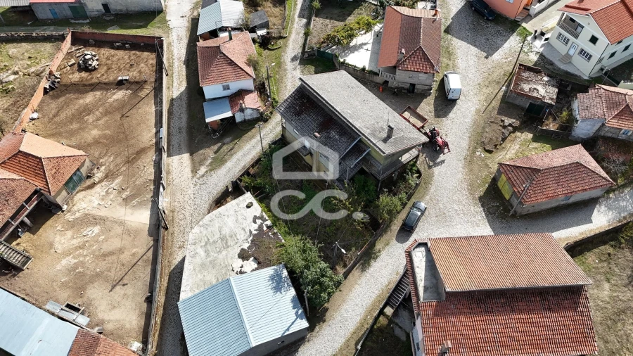 Moradia T3 para Venda em Nogueira da Montanha Foto 32